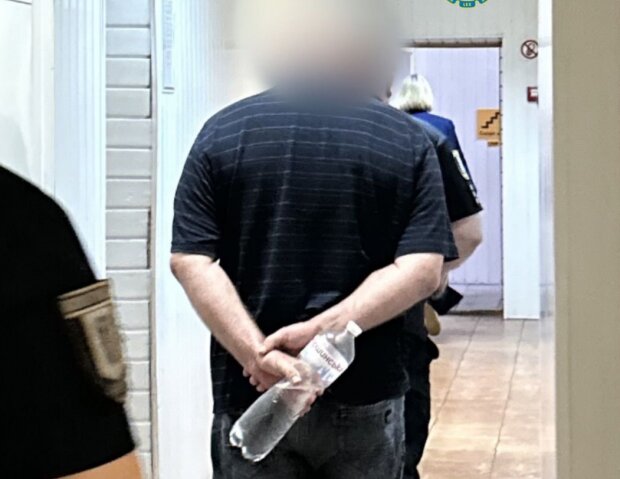 У столиці обрали запобіжний захід чоловіку, який зґвалтував дітей 8 та 12 років