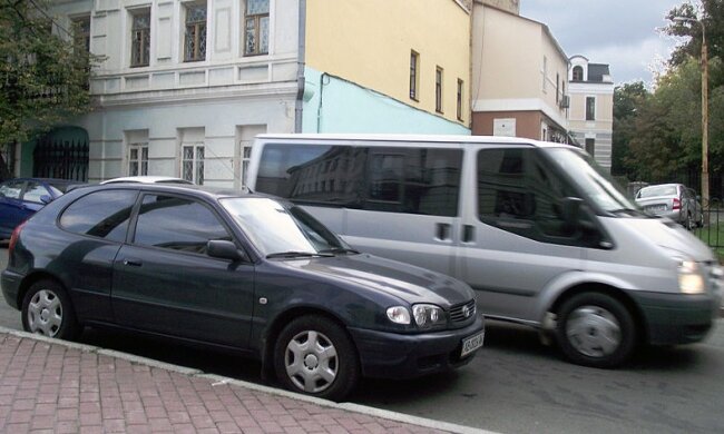 На історичному Подолі розпочали капремонт доріг