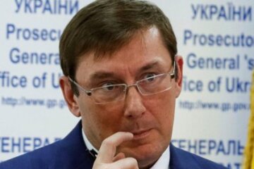 Питання звільнення Луценка у новій Раді буде одним із перших – експерт