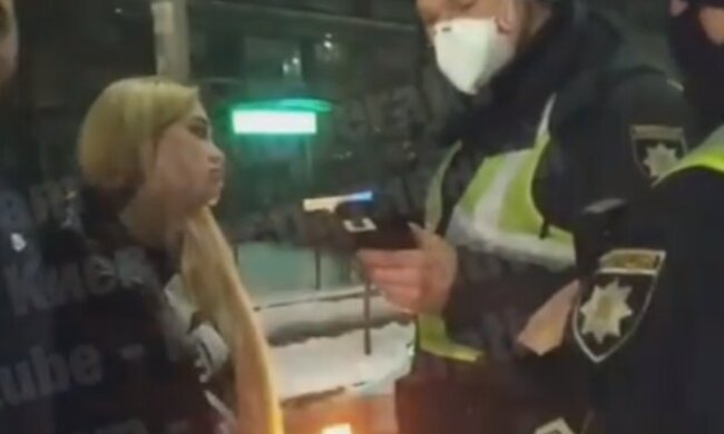 Нетвереза автомобілістка в Києві протаранила чотири машини