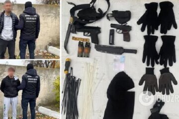На Київщині затримали банду грабіжників-рецидивістів із Росії: вривалися до будинків та виносили все (відео)