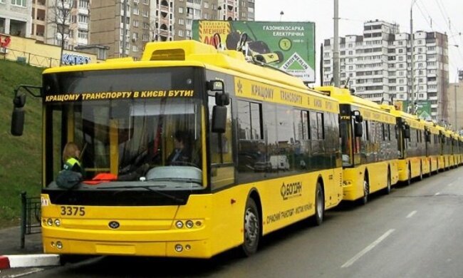 В КМДА пояснили, як отримати спецпропуск для громадського транспорту