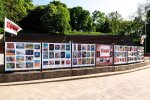 В одному з парків столиці проходить виставка робіт митців з усього світу — представлено майже 100 картин