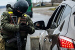У ТЦК підтвердили, що вони разом з поліцією отримали наказ перевіряти чоловіків на блокпостах Київщини