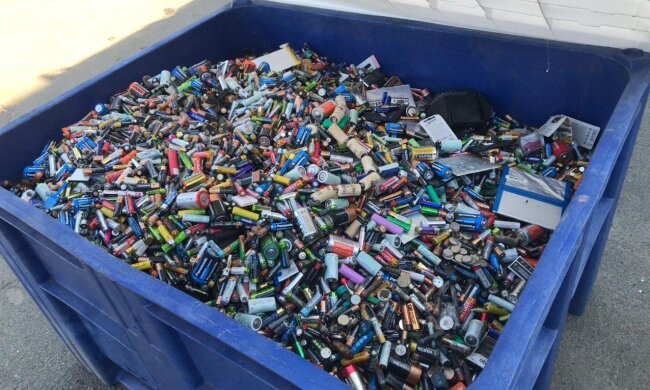Київ відправив на безпечну переробку понад 70 тонн батарейок