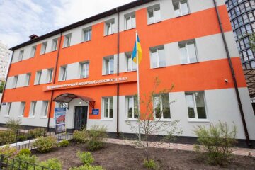 У столиці відремонтували відділення екстреної медичної допомоги №13