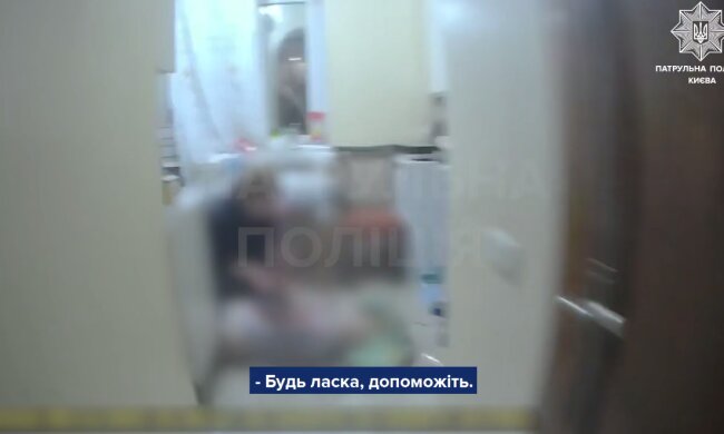 У Києві правоохоронці врятували жінку від самогубства