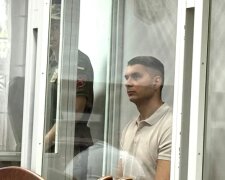 В суді допитали обвинуваченого у справі вбивства підлітка на станції фунікулеру