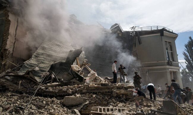 94 дитини із "Охматдиту" перевели в інші медзаклади, у стаціонарах перебувають 57 постраждалих через ракетну атаку росії