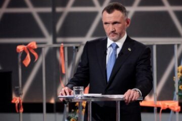 ЦВК зняла Кузьміна з реєстрації