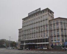 Готель Дніпро в центрі столиці продають з молотка