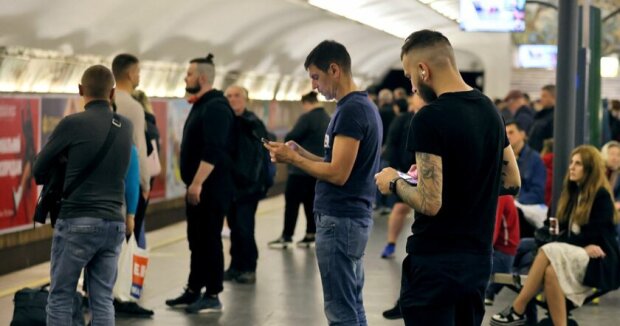 Один з операторів повідомив про запуск нової технології мобільного інтернету в київському метрополітені