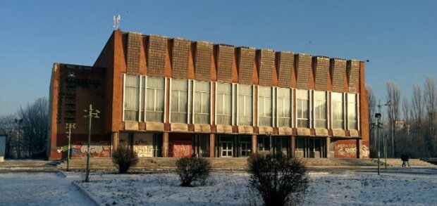 Roshen за 66 мільйонів купила палац культури, щоб переробити у концертний зал