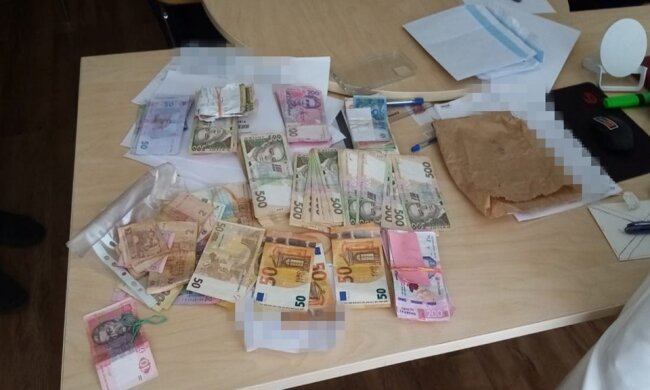 У Києві викрито угруповання великомасштабних шахраїв