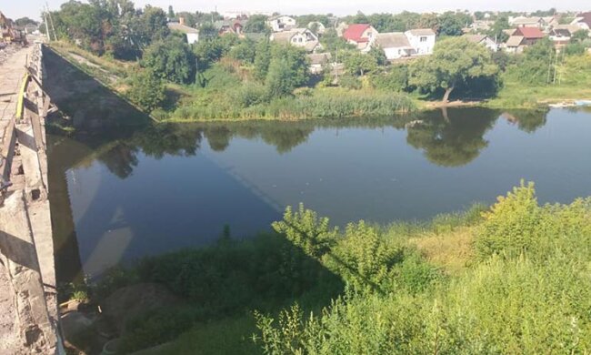 У Білій Церкві врятували жінку, котра збиралася стрибнути з мосту