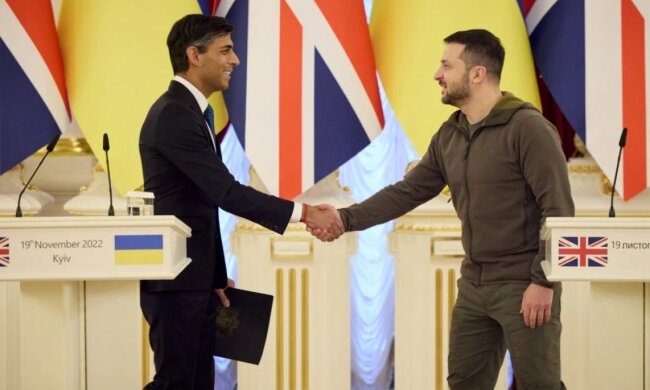 Сьогодні президент Зеленський відвідає Велику Британію – Sky News