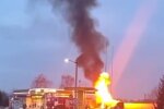 Ворог атакував Київщину дронами: постраждало підприємство, вигоріли автоцистерни