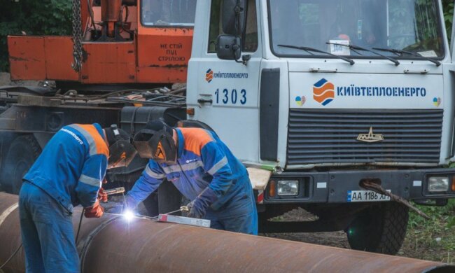 Мікрорайон Теремки залишився без гарячої води через прорив труби на Голосіївському проспекті