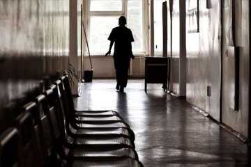 Керівництво київської клініки підозрюється в привласненні великої суми