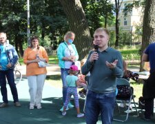 Андрей Андреев: Моего избирателя интересуют конкретные дела, а не партийные флаги