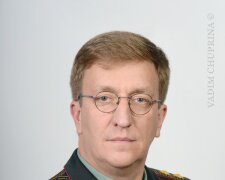 Подарунки на 15 мільйонів: скільки насправді заробляє Бухарєв