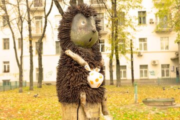 З Рейтарської зникла скульптура Їжачка в тумані