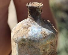 В Аккерманській фортеці знайшли скляну пляшку з рідиною часів Османської імперії