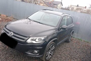 У Києві митники викрили схему перевезення б/у авто з Польщі