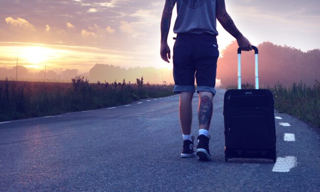 Кулеба пояснив, коли українців пустять в інші країни