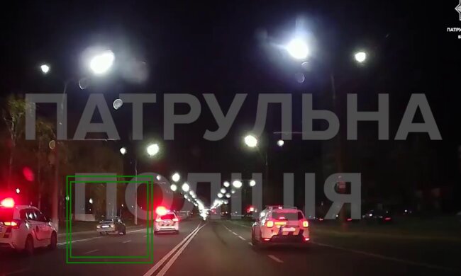 На Київщині вкрав авто, не заплатив за пальне на АЗС та влаштував погоню і таран з поліцією — на п'яного водія склали 5 адмінпротоколів