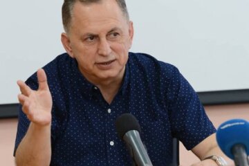 “Регіонал” Колесніков йде по округу