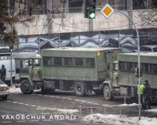 У Києві під Раду підігнали автозаки та поліцію: ФОПи готують масові протести