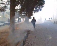 Фашисти РФ розігнали мітинг у Херсоні — застосували сльозогінний газ (відео)