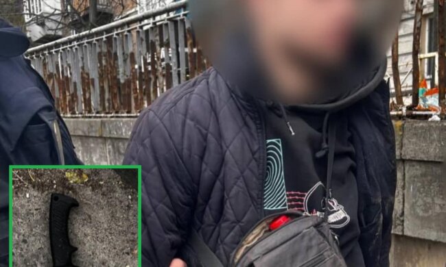 Божевільний в столиці кидався на перехожих з ножем і відбирав речі