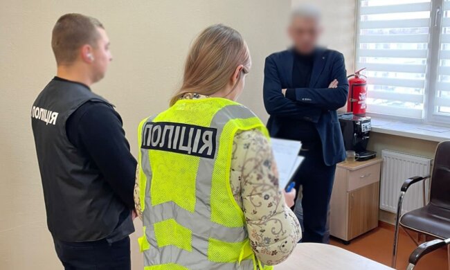 Проректора київського вишу викрили на хабарі