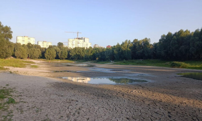 На Виноградарі розчистять і наповнять водою озеро Синє