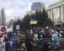 У Києві йде акція протесту проти з’їзду суддів (відео)