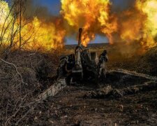 Українські бійці накрили вогнем штаб та склад “вагнерівців” у Соледарі (відео)