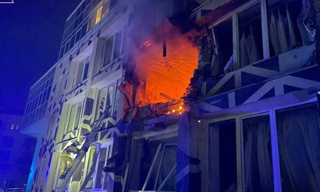 Російський удар по Києву: в медзакладі на Оболоні загинула людина