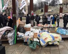 Протести на Майдані продовжуються