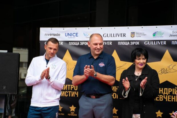 У Києві відкрили зірки трьом великим спортсменам