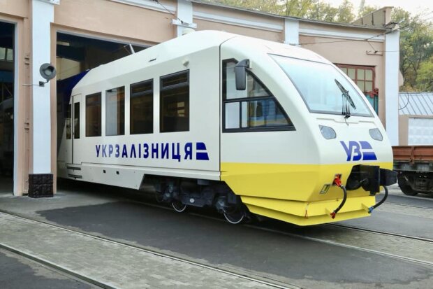 В нічний час з аеропорту Бориспіль до Києва курсуватиме додатковий поїзд