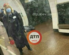 У Києві в метро померла пасажирка