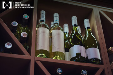 На Київщині заблокували 11 сайтів, через які продавали підроблені алкоголь та сигарети