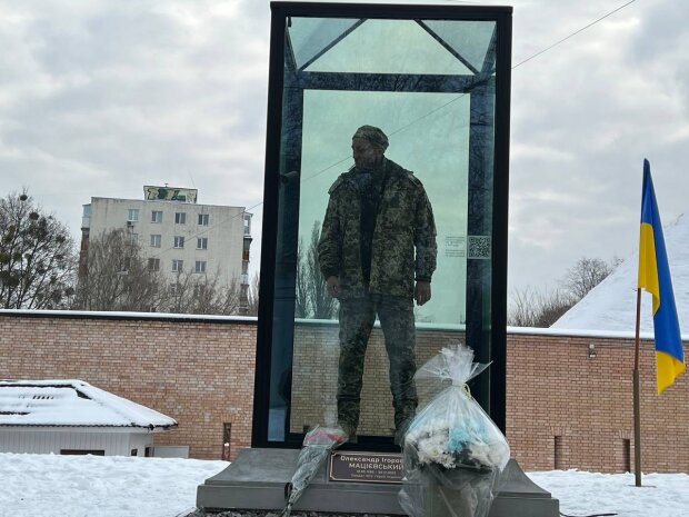 У Києві відкрили унікальний пам ʼятник Герою України Олександру Мацієвському