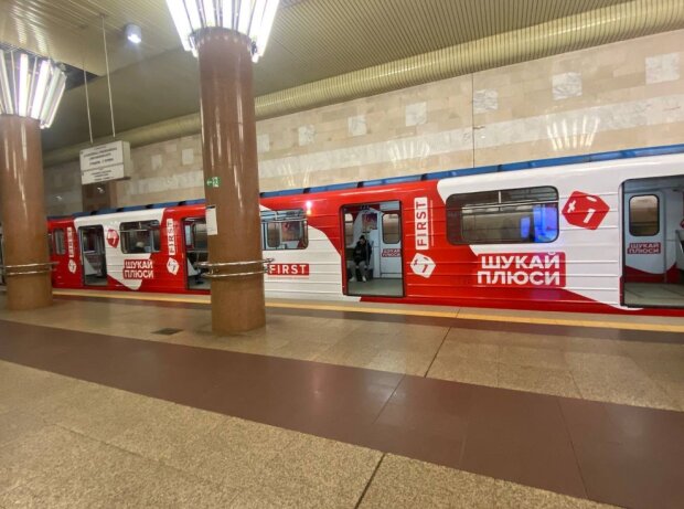 У Києві вже запрацював "човниковий" рух в метро