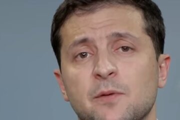 Зеленський всівся на шпагат, який може луснути