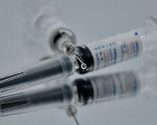 МОЗ перевірить чутки про нелегальну вакцинацію VIPов