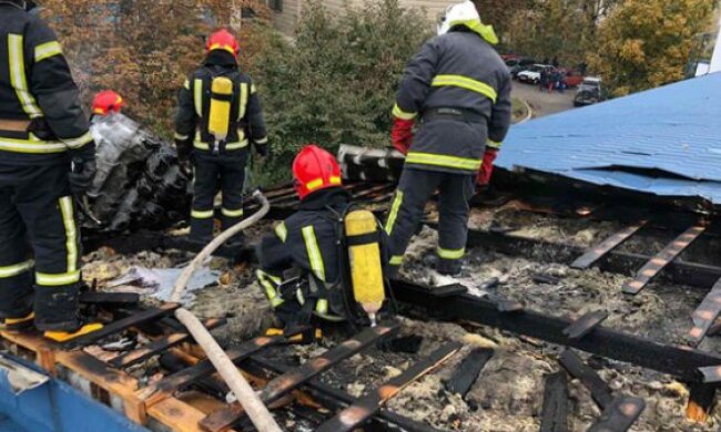 У Києві загорівся супермаркет