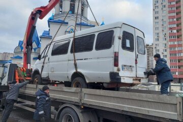 На Позняках розігнали вуличних торговців